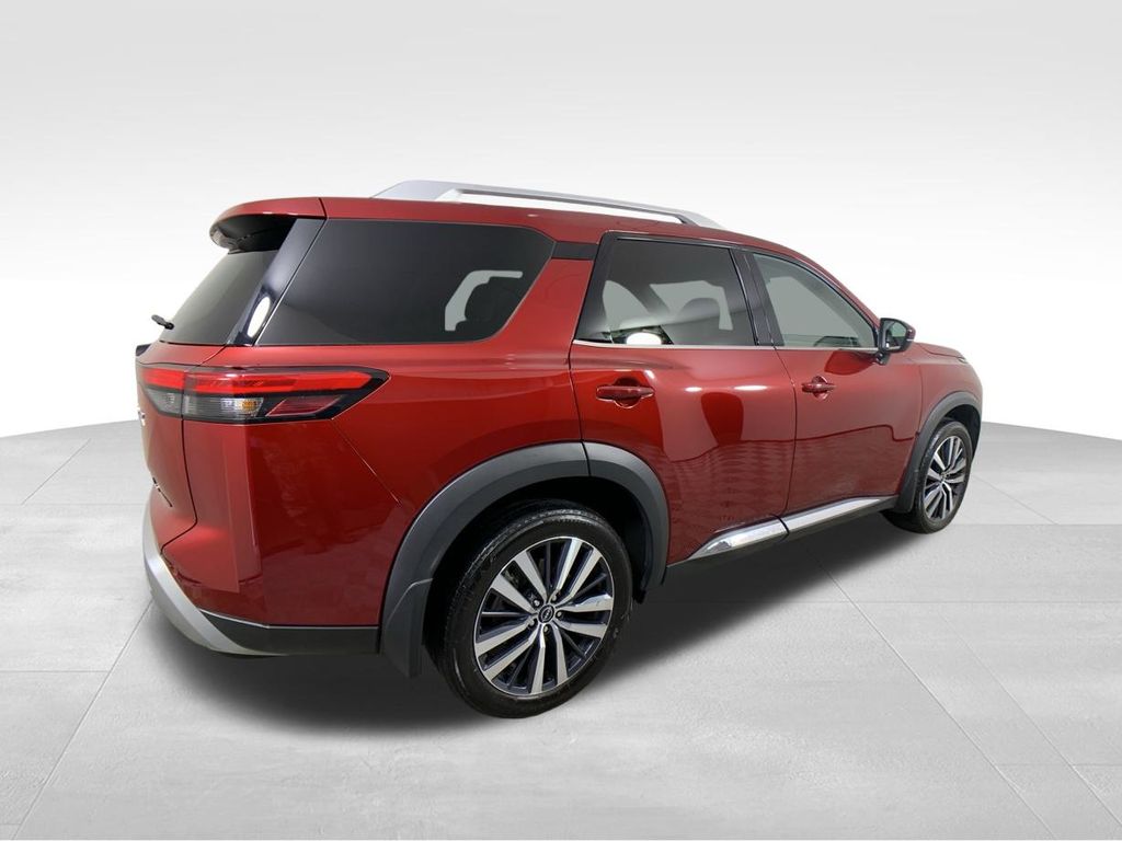 2022 Nissan Pathfinder Platinum 6