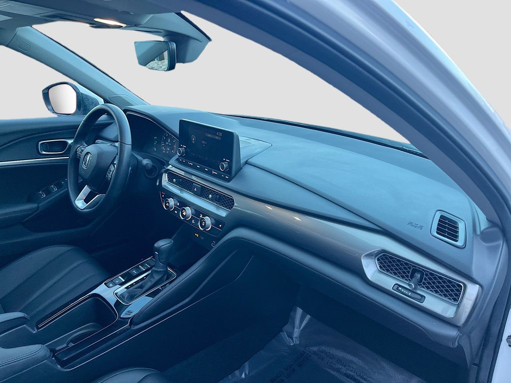 Used 2025 White Acura Base image 29
