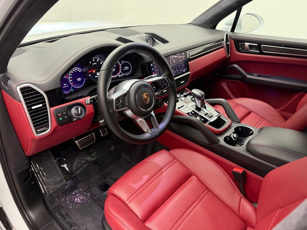 Thumbnail: 2023 Porsche Cayenne - 4