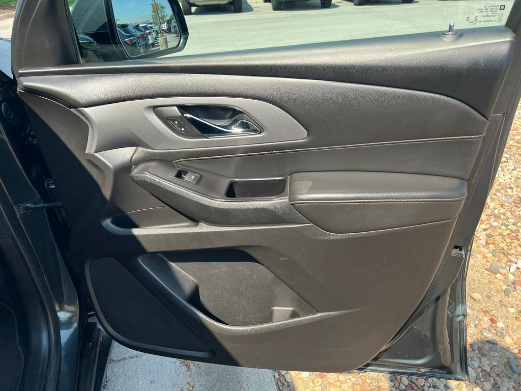 Used 2020 Chevrolet Traverse SUV