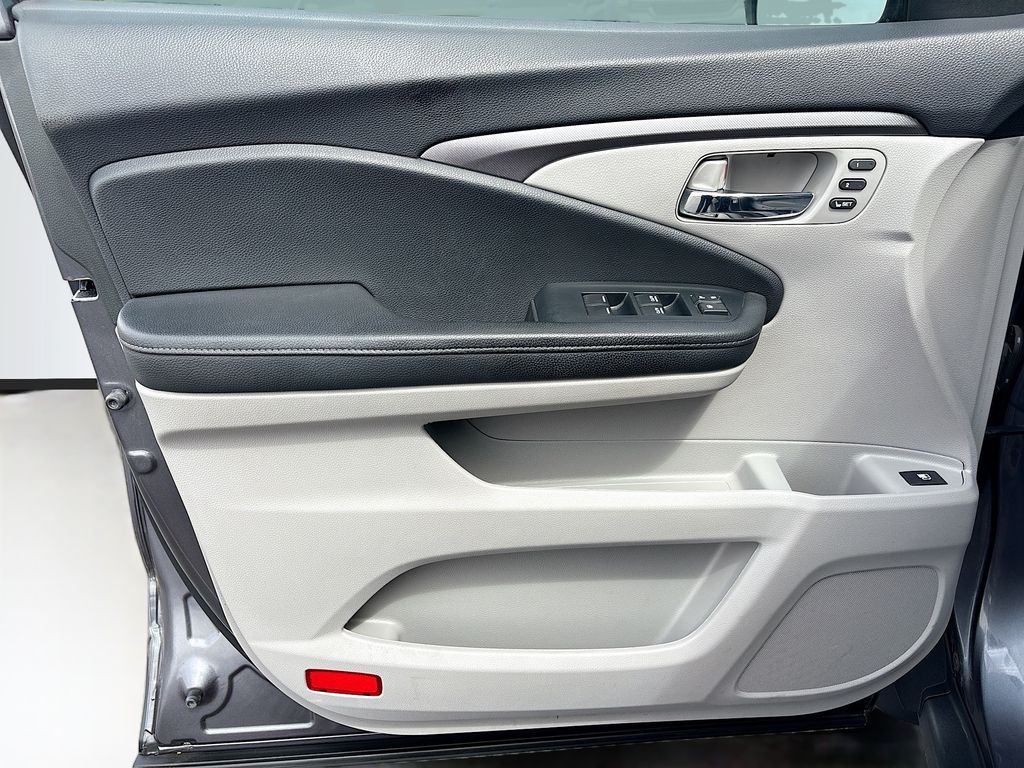 Thumbnail: 2023 Honda Ridgeline - 24