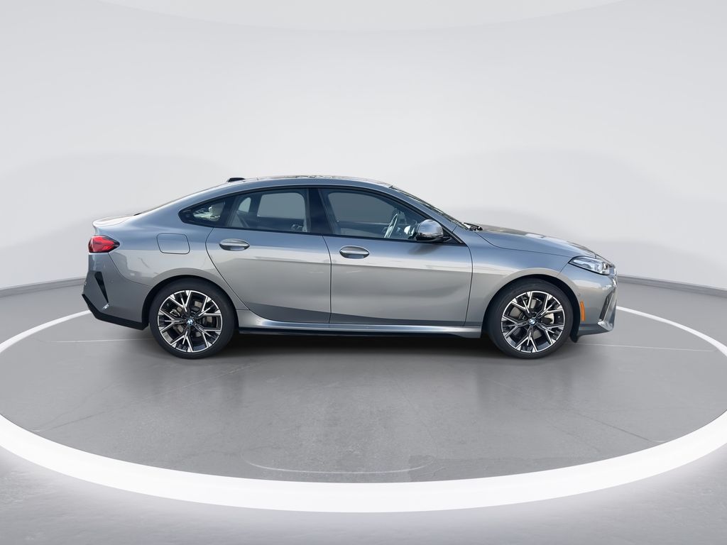 Thumbnail: 2025 BMW 2 Series - 9