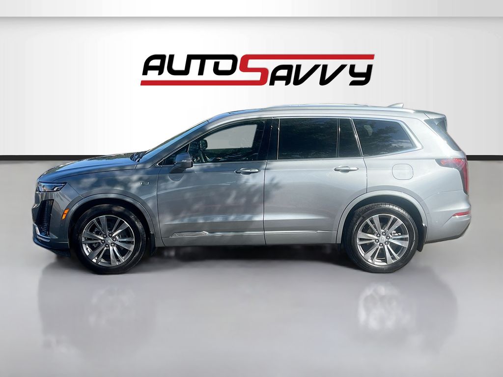 Used 2025 Silver Cadillac Premium Luxury image 4