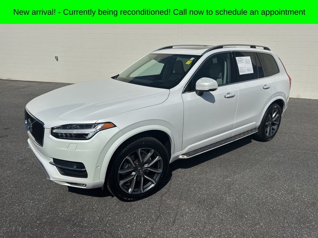 Crystal White Pearl Metallic 2019 Volvo XC90 T6 Momentum AWD SUV / Crossover All-Wheel Drive Automatic