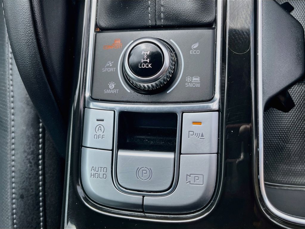 Used 2025 Black Kia SX-Prestige X-Line image 36