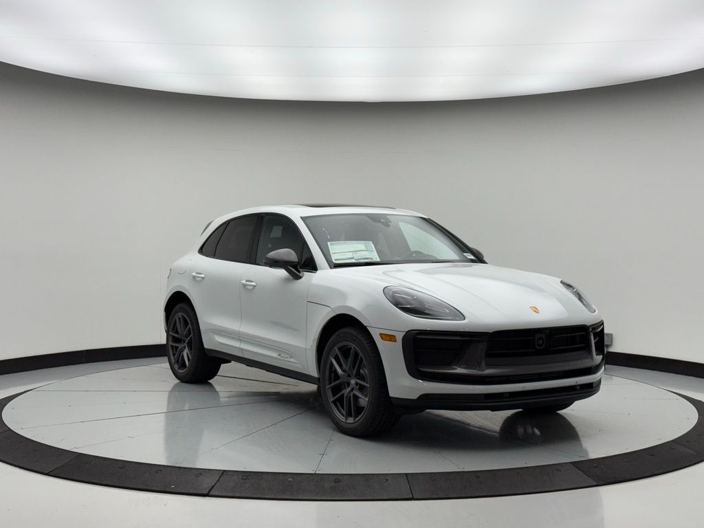 Thumbnail: 2026 Porsche Macan - 9