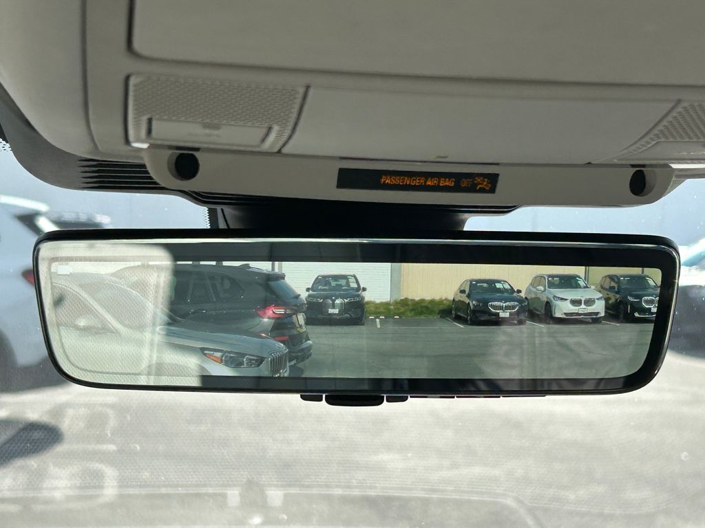 Thumbnail: 2021 Land Rover Range Rover Evoque - 16