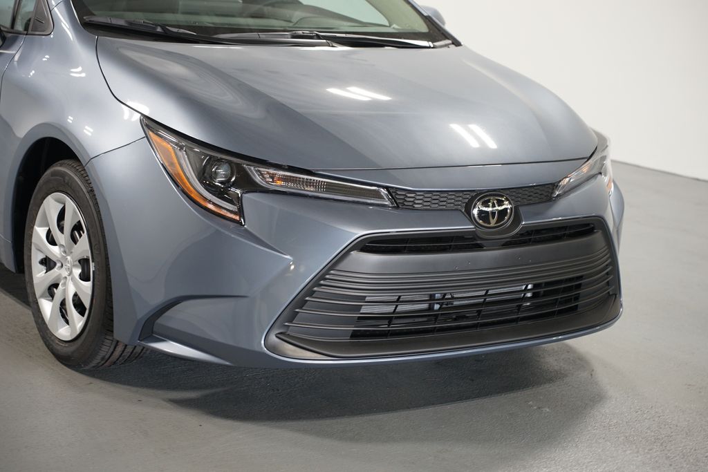 Thumbnail: 2025 Toyota Corolla - 4