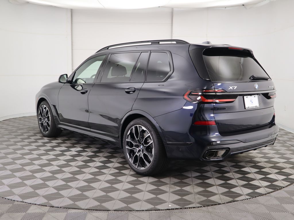 Thumbnail: 2026 BMW X7 - 7