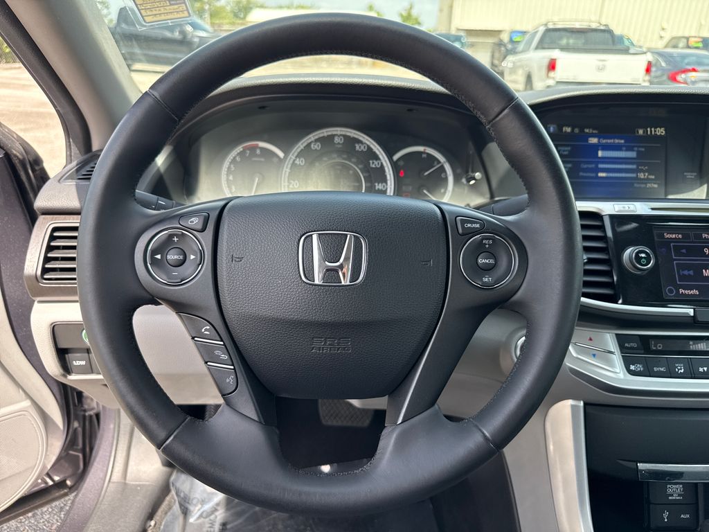 Used 2014  Honda EX-L image 14