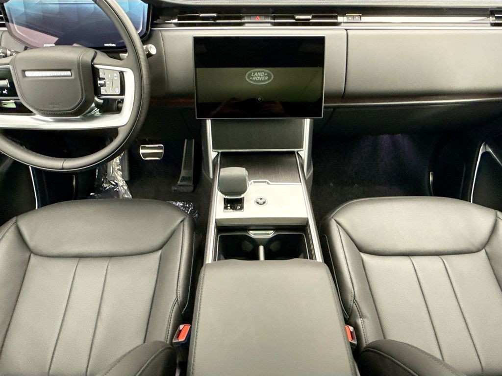 Thumbnail: 2026 Land Rover Range Rover - 13