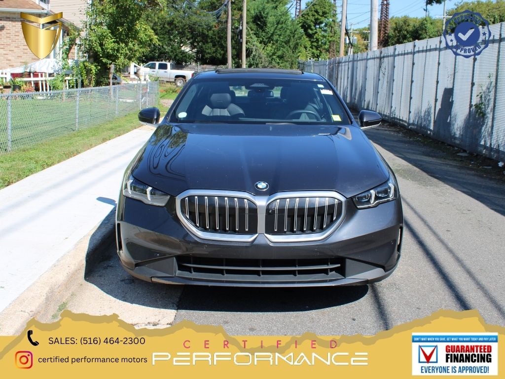 Gray (Dark Graphite Metallic) 2025 BMW 5 Series Sedan Rear-Wheel Drive 8-Speed Automatic