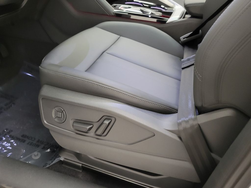 Thumbnail: 2026 Audi Q5 - 26
