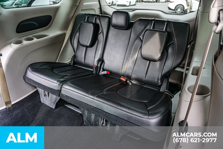 2024 Chrysler Pacifica Touring L photo 20