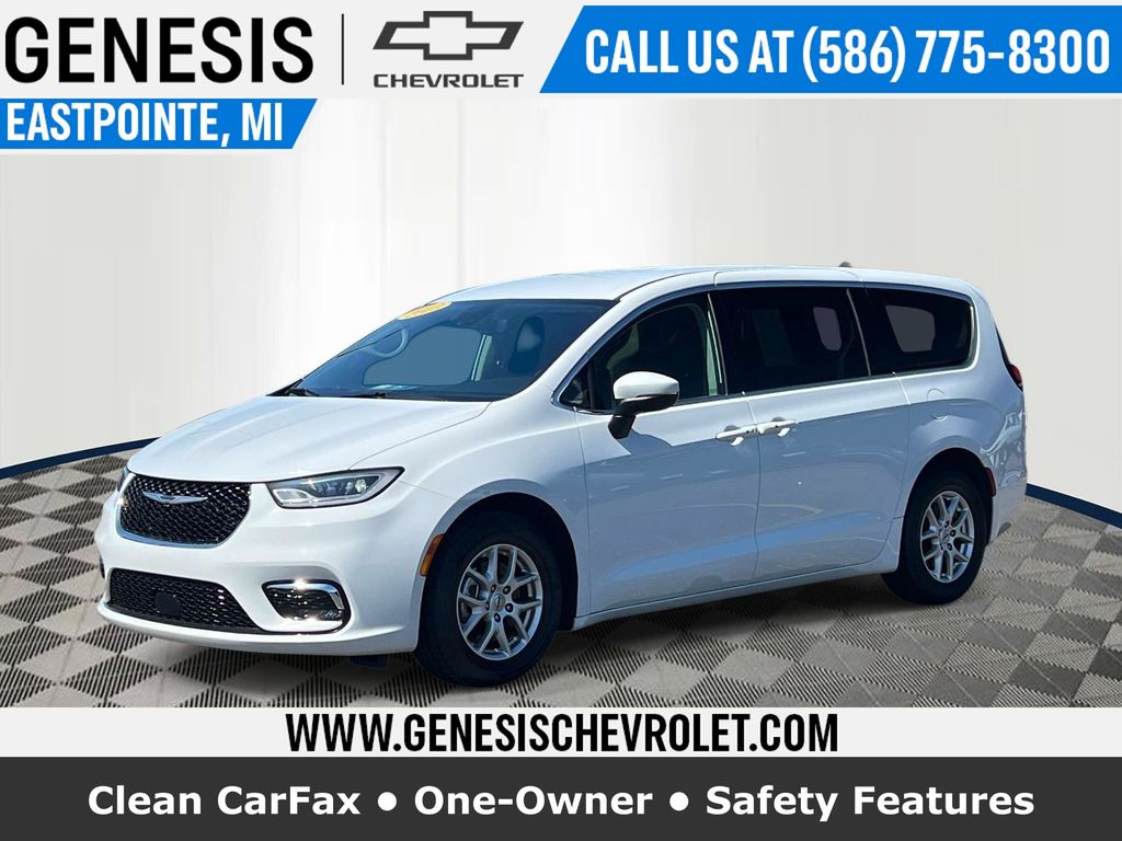 Bright White Clearcoat 2023 Chrysler Pacifica Touring L FWD Minivan Front-Wheel Drive 9-Speed Automatic