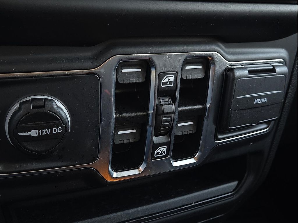 Used 2022 Jeep Wrangler For Sale in Farmington, AR