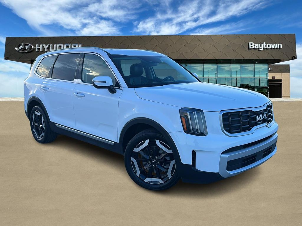 2025 Kia Telluride S White at Legacy Ford