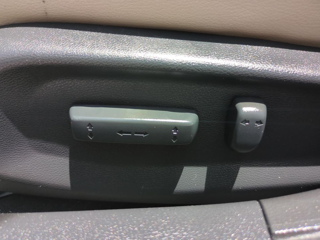 Used 2019 White Honda EX-L image 16