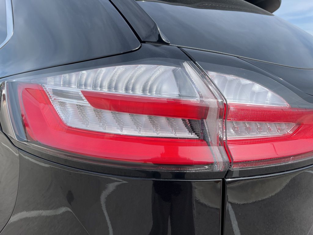 Thumbnail: 2022 Ford Edge - 7