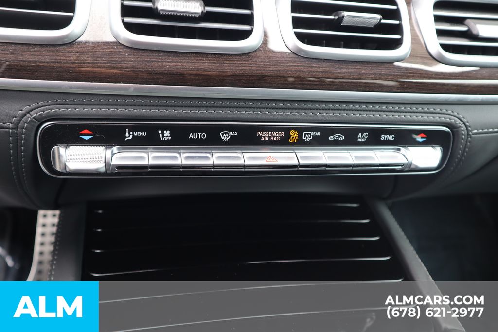 Used 2024 Black Mercedes-Benz GLS 580 image 34