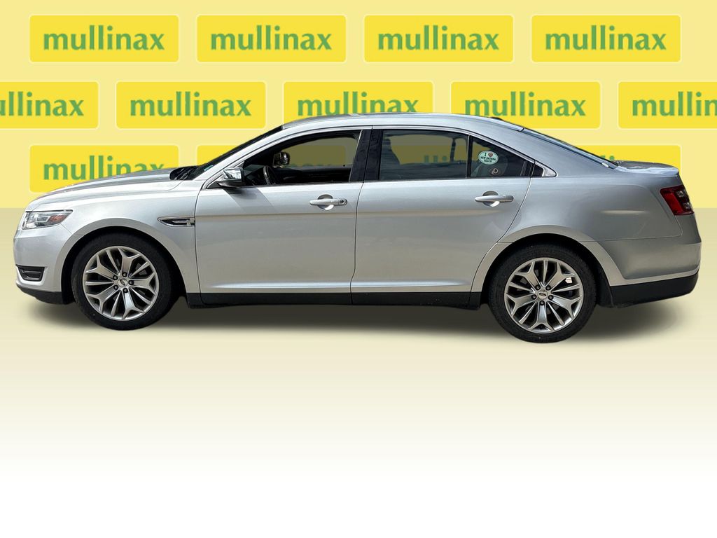 Used 2015 Silver Ford Limited image 10