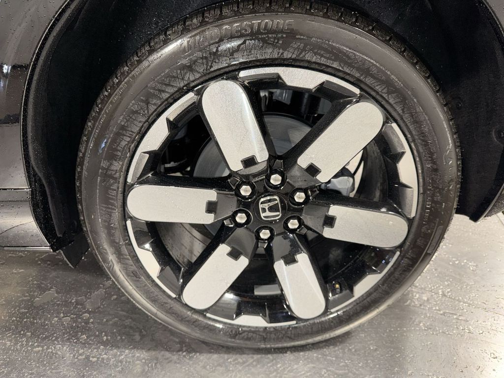 new 2026 Honda Prologue car, priced at $52,350