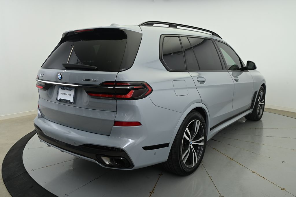 2023 BMW X7 xDrive40i 7