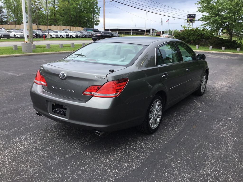 2005 Toyota Avalon XL 5