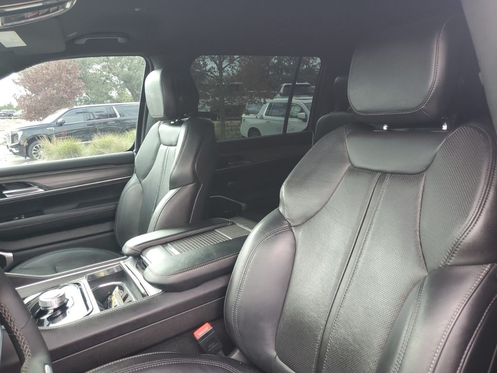 Used Car 2023 Jeep Wagoneer  Series Iii For Sale Under $50,000 In Austin, Texas