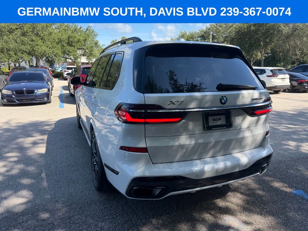 Used 2023 White BMW xDrive40i image 12