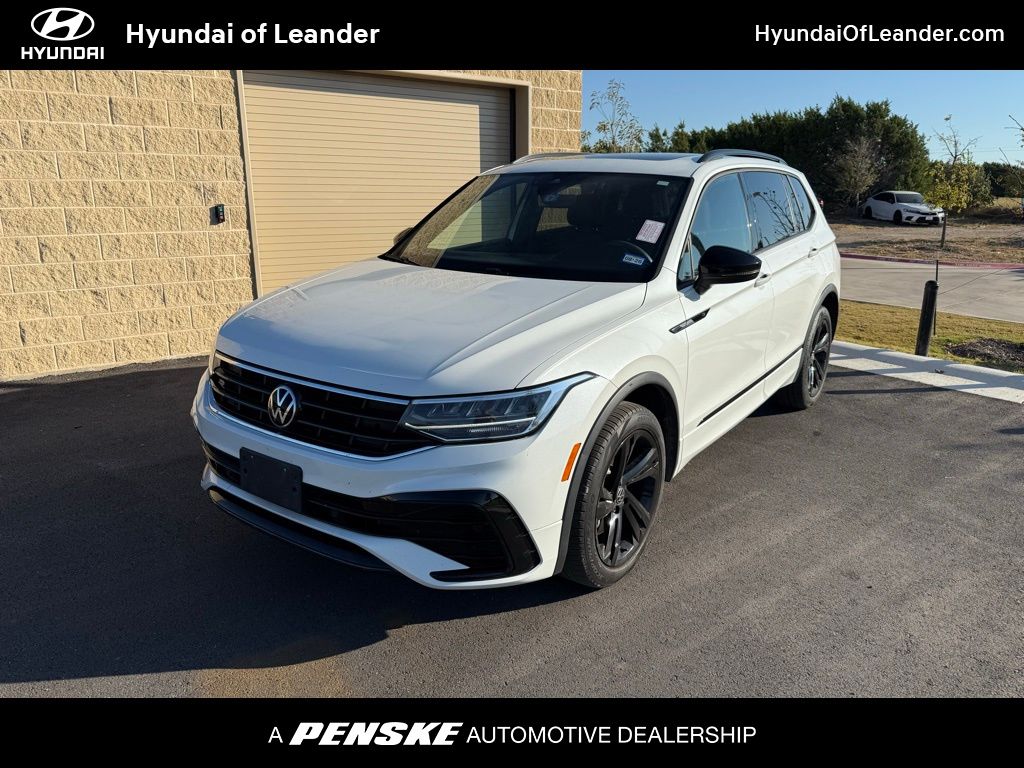 Thumbnail: 2023 Volkswagen Tiguan - 1