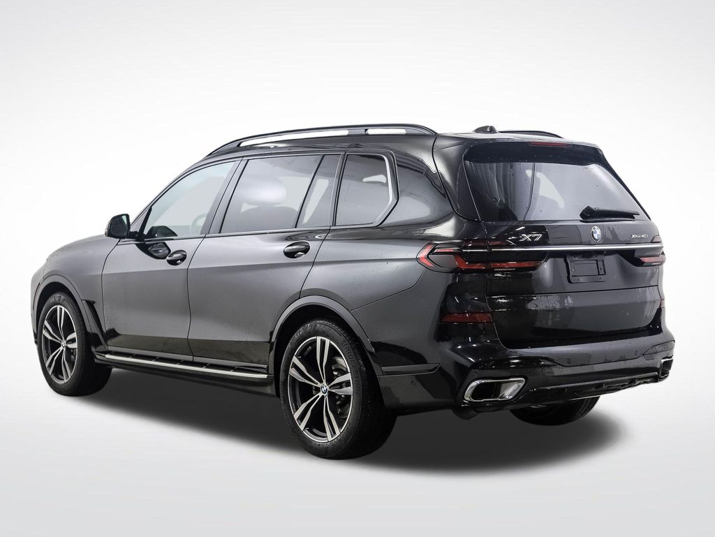 Thumbnail: 2024 BMW X7 - 3