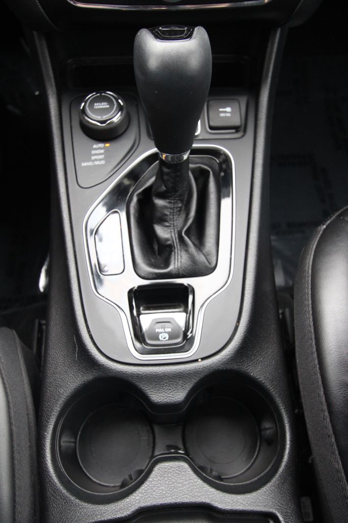 Used 2020 Jeep Cherokee SUV