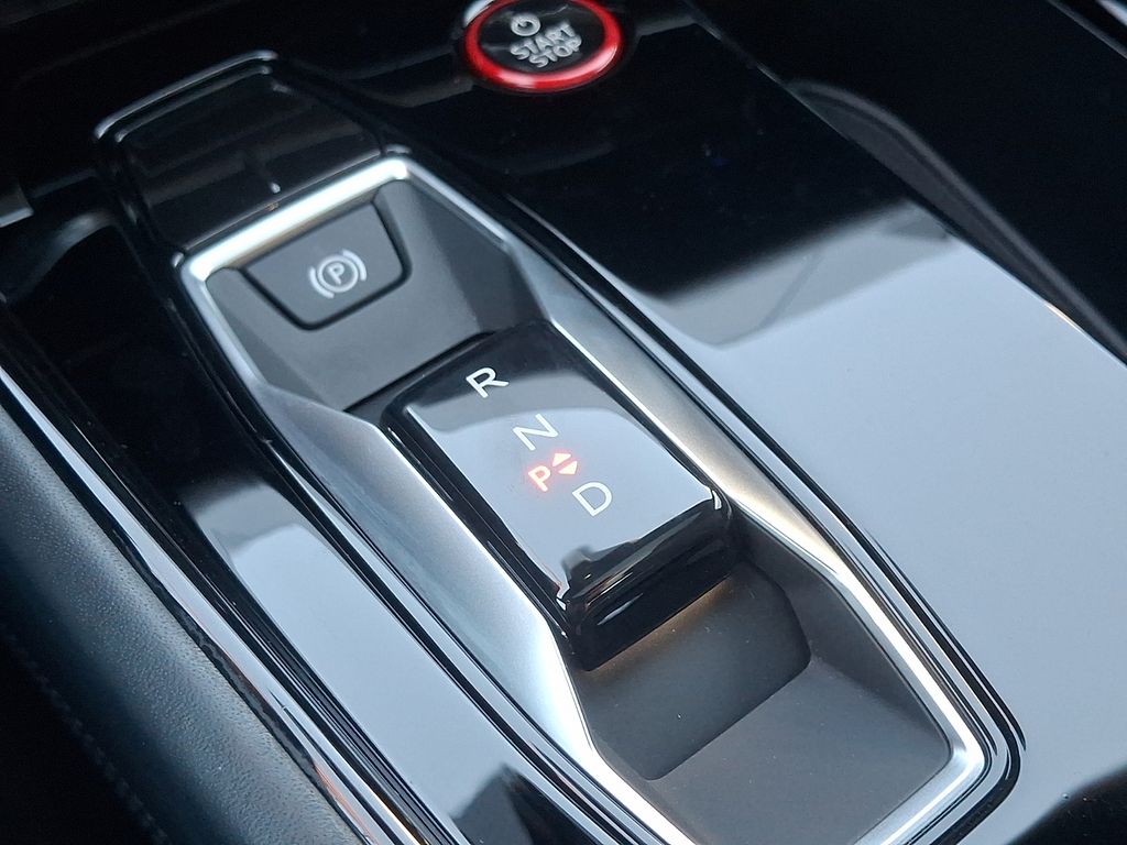 Thumbnail: 2024 Audi e-tron GT - 15
