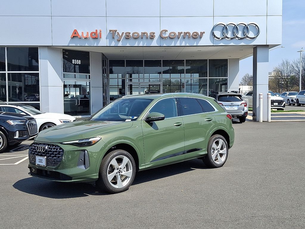 Thumbnail: 2026 Audi Q5 - 1