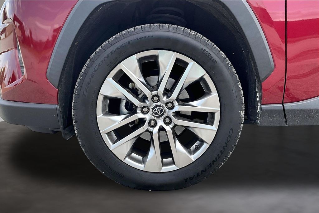 Used 2020 Toyota RAV4 SUV