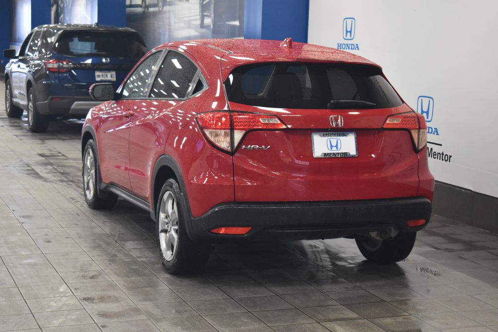 Thumbnail: 2017 Honda HR-V - 3