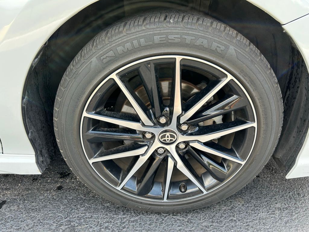 2022 Toyota Camry SE 9
