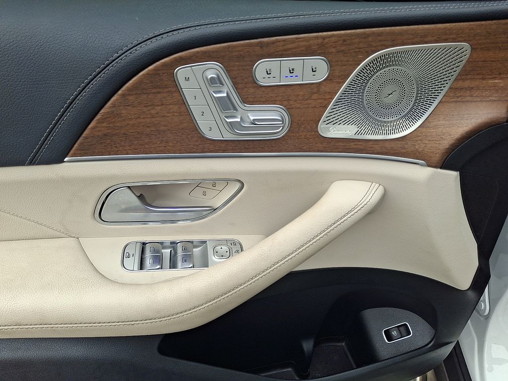 Thumbnail: 2024 Mercedes-Benz GLS - 12