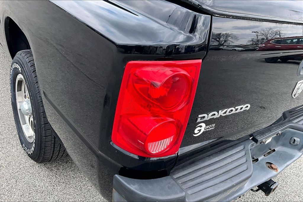 Used 2006 Black Dodge ST image 32