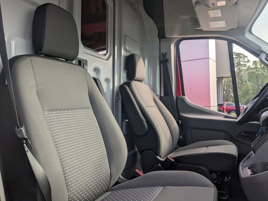 2025 Ford Transit 350 HD