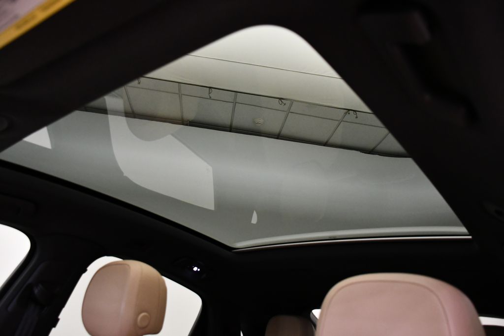 Thumbnail: 2024 Porsche  - 19