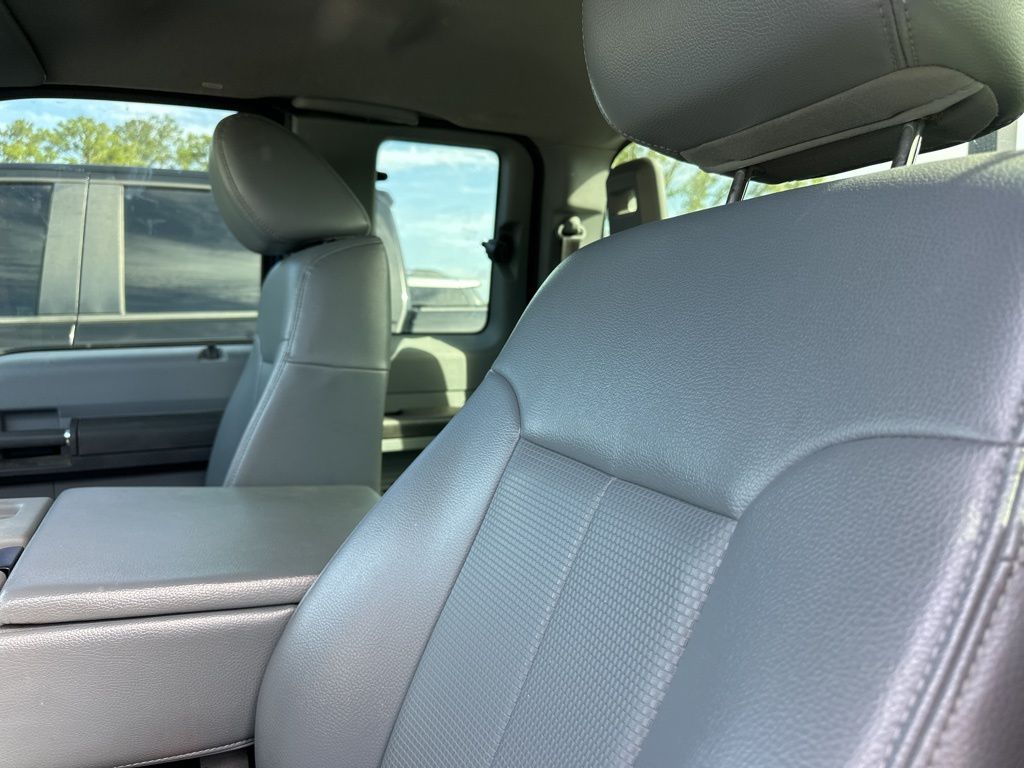 2016 Blue Jeans Metallic Ford F-250SD XL 4X4 Truck