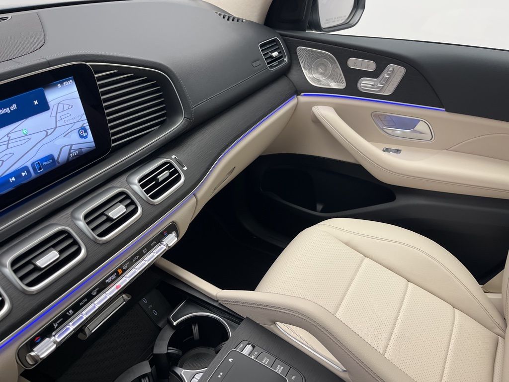 Thumbnail: 2026 Mercedes-Benz GLS - 21