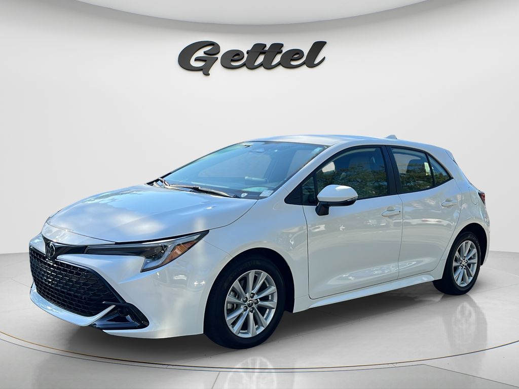 2025 Toyota Corolla Hatchback SE
