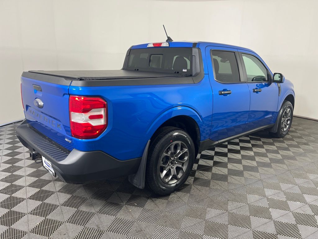 Used 2022 Blue Ford XLT image 7