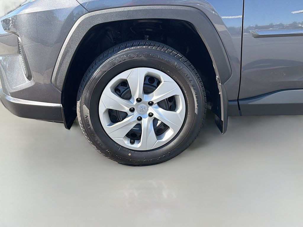 Thumbnail: 2019 Toyota RAV4 - 28