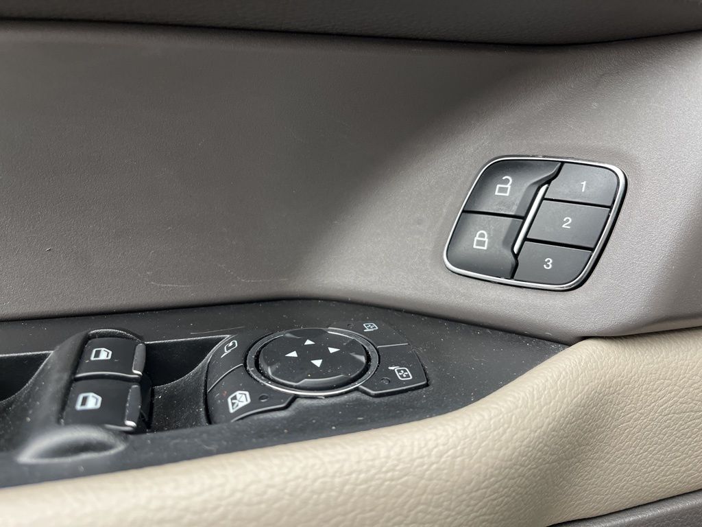 Thumbnail: 2021 Ford Expedition MAX - 12