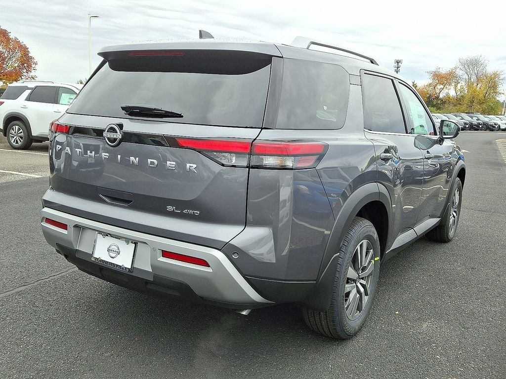 Thumbnail: 2025 Nissan Pathfinder - 5