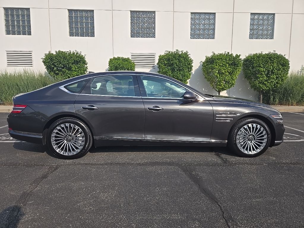 Thumbnail: 2024 Genesis G80 - 9